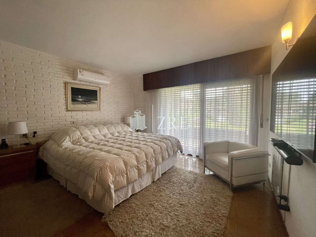 Casa ID.466 - Venta casa 8 dormitorios Punta del Este