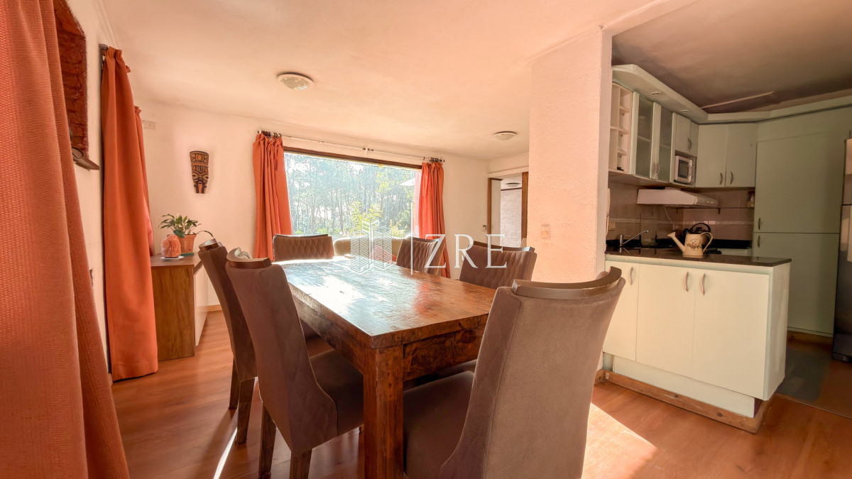 Casa ID.1352 - Casa en venta  4 dormitorios - Club del Lago 
