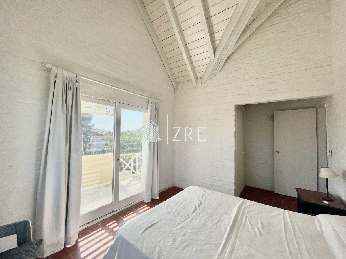 Casa ID.173 - Venta casa 5 dormitorios. Montoya, La barra. 