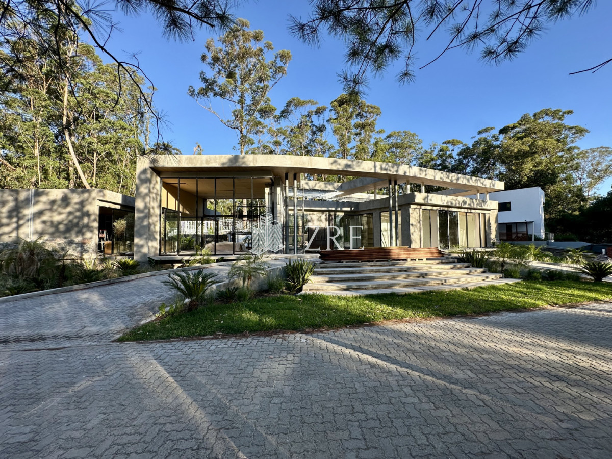 Casa ID.627 - Venta casa 5 dormitorios 