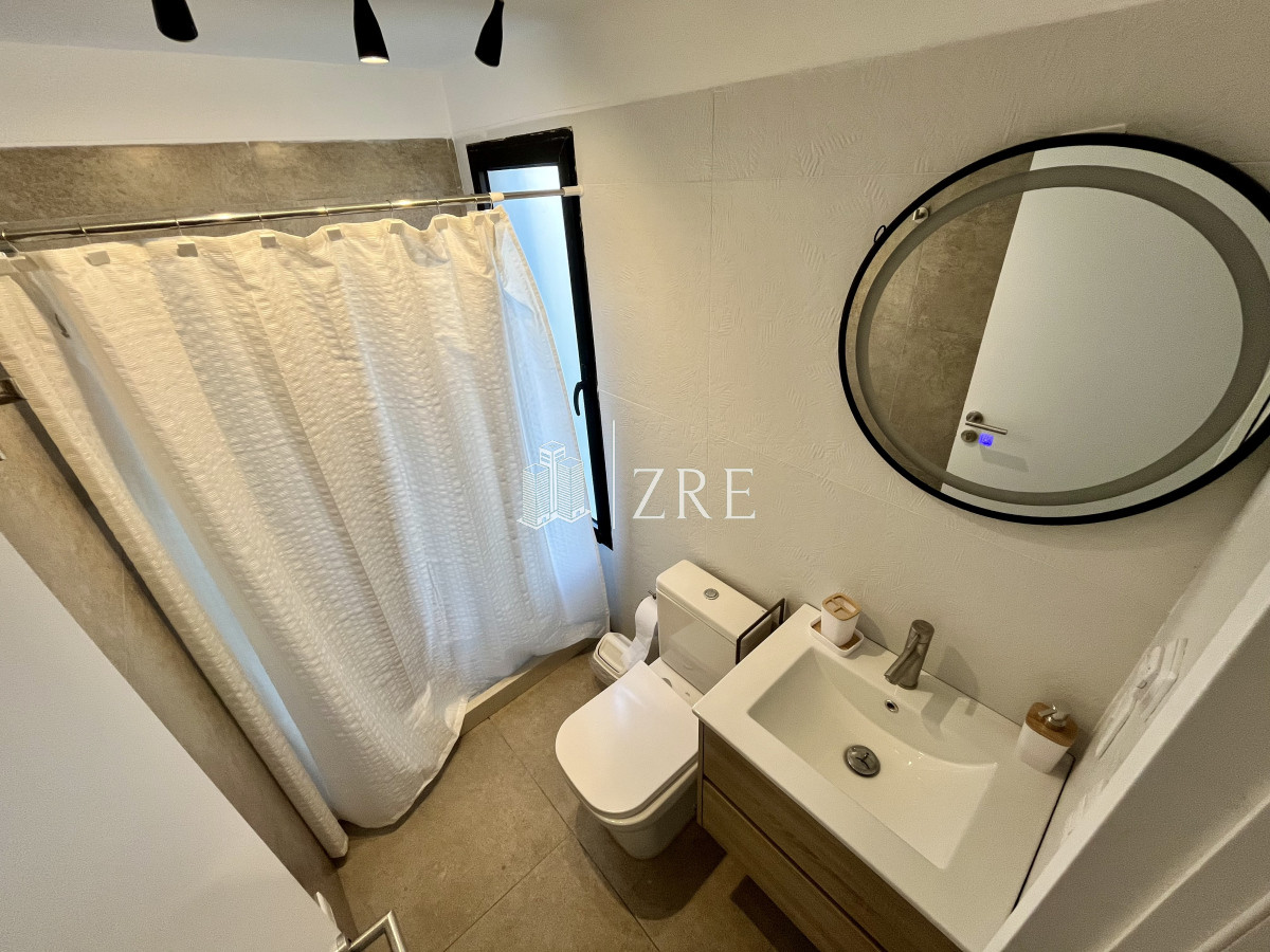 Casa ID.592 - Venta casa frente al mar con piscina 