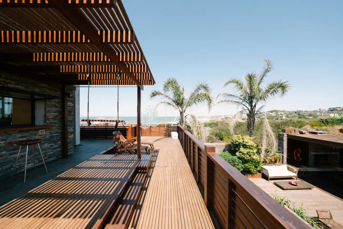 Casa ID.1349 - Alquiler casa 4 dormitorios Punta Piedras, Manantiales. 