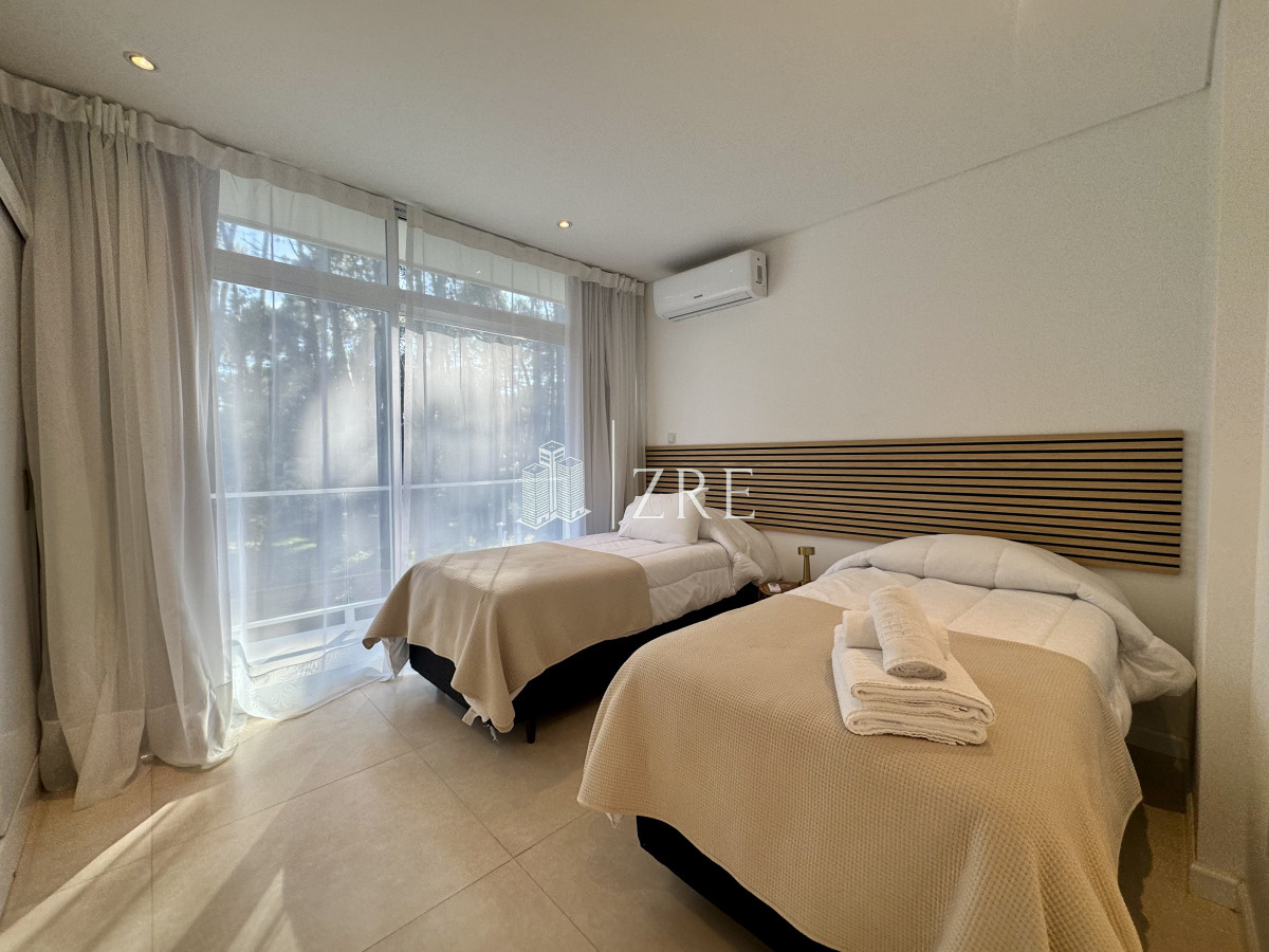 Casa ID.555 - Venta de casa 4 dormitorios en Green Park, Punta Ballena.