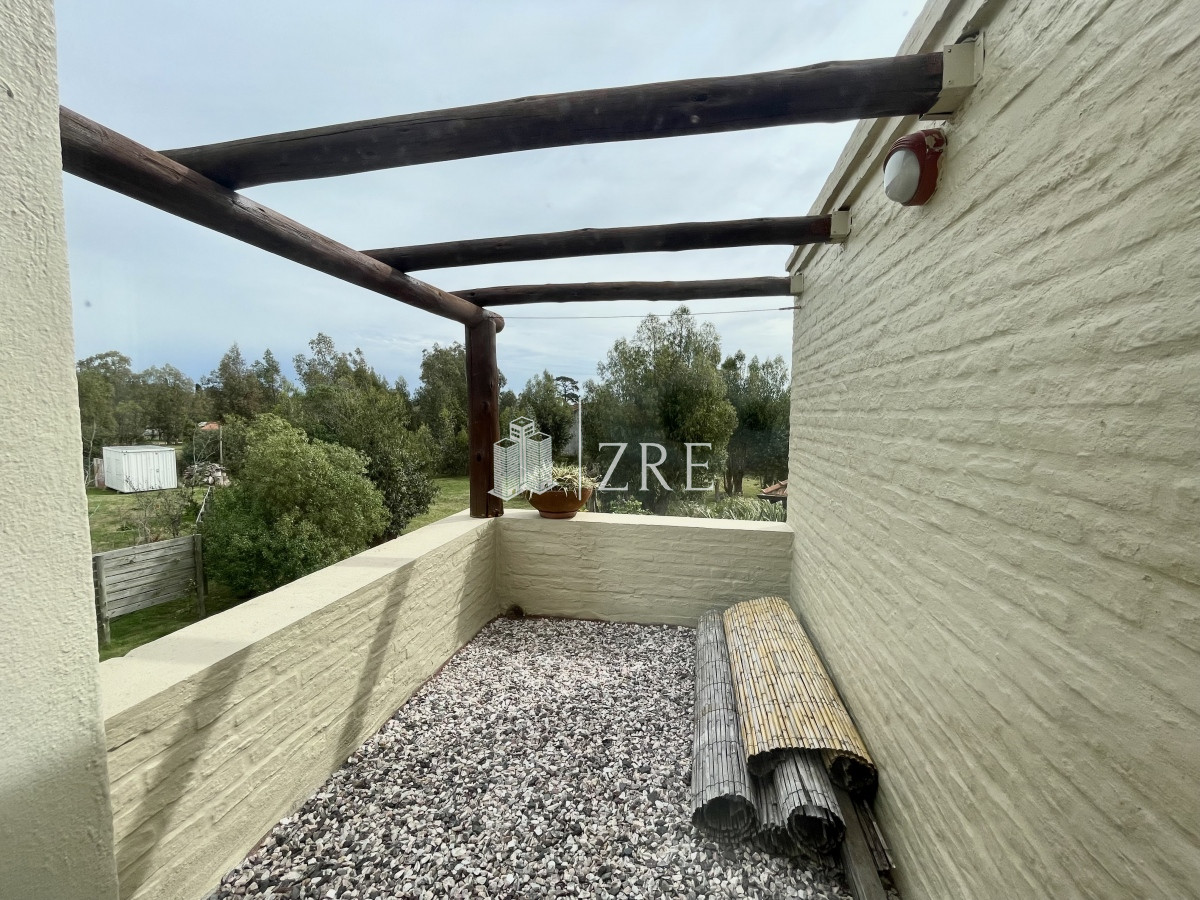 Casa ID.203 - Venta casa - 4 dormitorios. Piriapolis - Bella Vista 