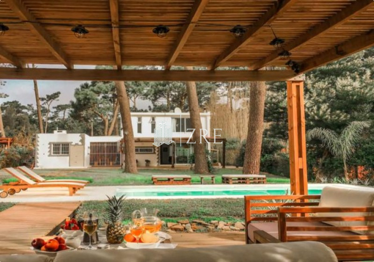 Casa ID.720 - Venta y alquiler espectacular casa en Parque Burnett, Maldonado