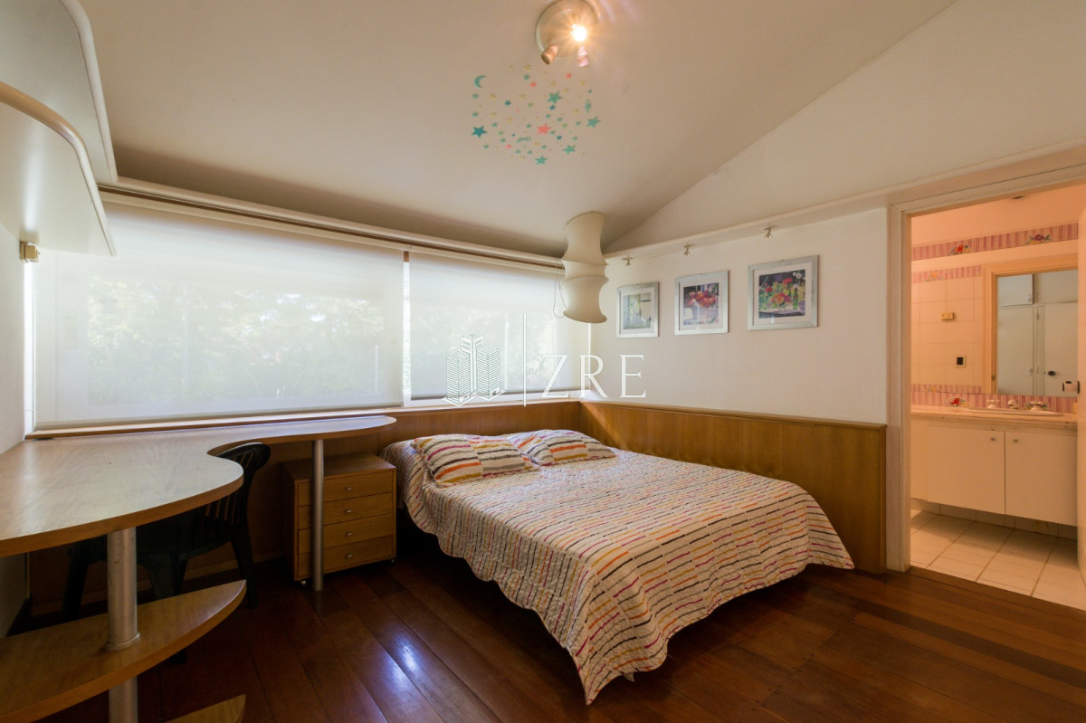 Casa ID.508 - Venta residencia en Playa Mansa Punta del Este
