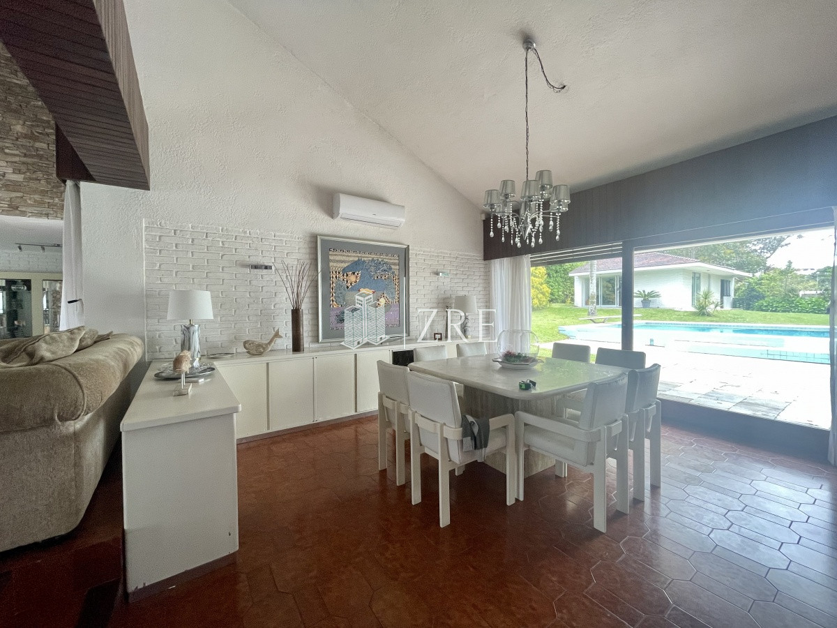 Casa ID.466 - Venta casa 8 dormitorios Punta del Este