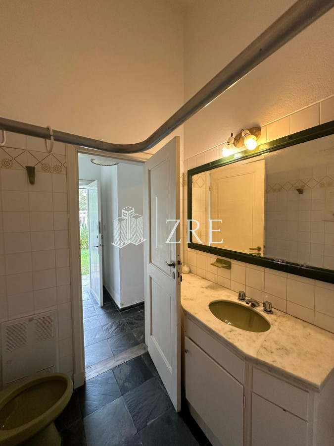 Casa ID.589 - Venta Casa 9 dormitorios