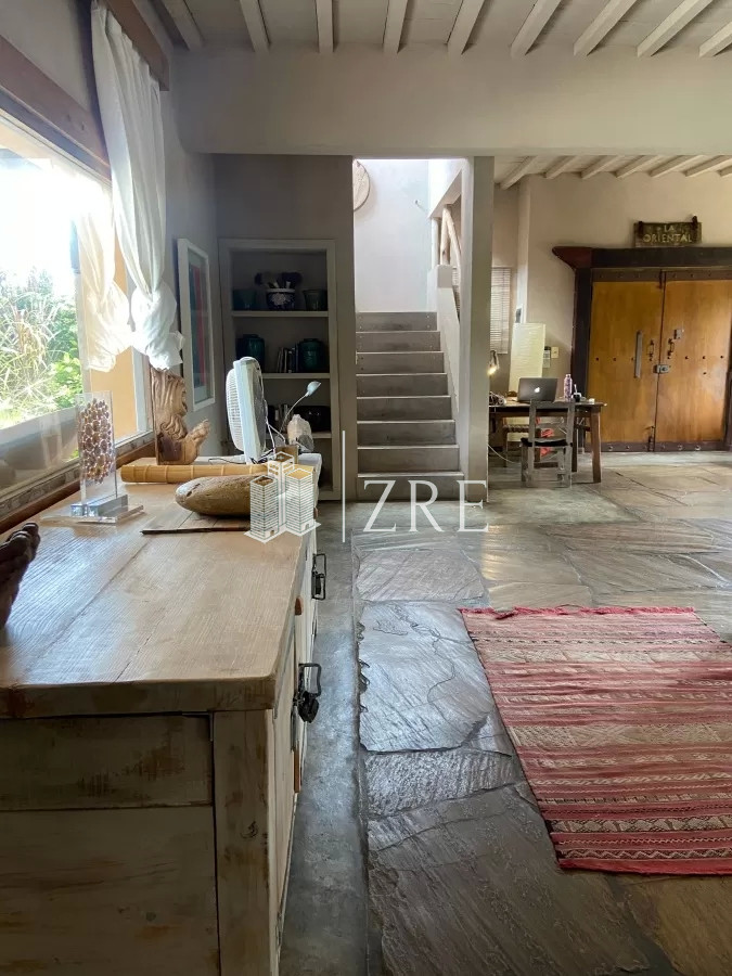 Casa ID.192 - Casa en venta 7 dormitorios Punta Piedras