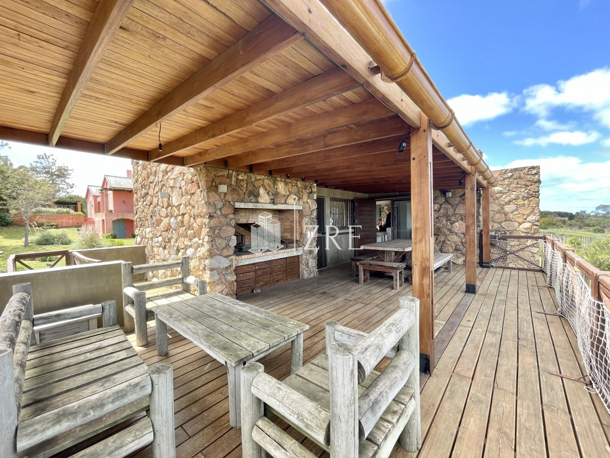 Casa ID.171 - Venta Casa - 4 Dormitorios - Piscina - Parrillero y mas - El Chorro, Manantiales 