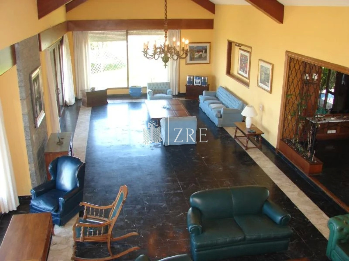 Casa ID.213 - Venta casa 5 dormitorios primera linea playa mansa Punta del Este 