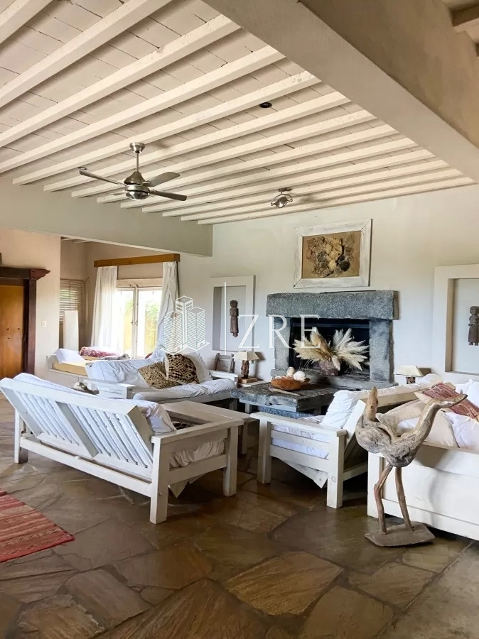 Casa ID.192 - Casa en venta 7 dormitorios Punta Piedras