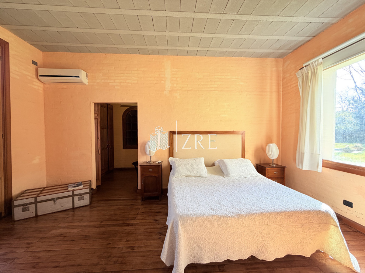 Casa ID.793 - Venta casa en  Barrio Privado La Arbolada Cinco Dormitorios Pisicina