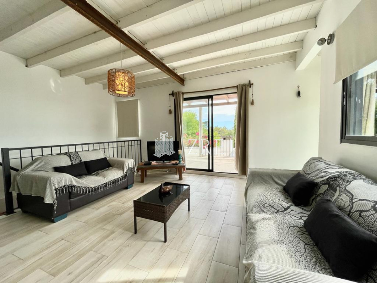 Casa ID.246 - Venta Espectacular casa 2 dormitorios con piscina - La fortuna 