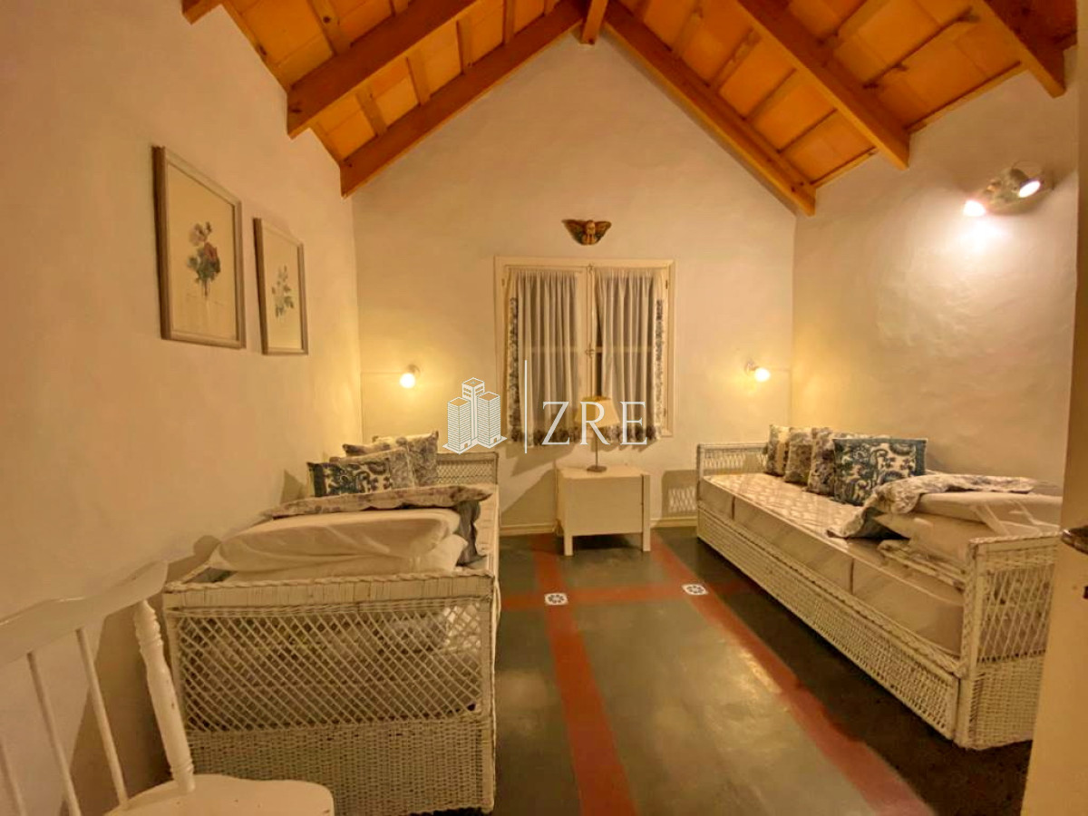 Casa ID.395 - Venta Casa en Brava, 3 dormitorios *