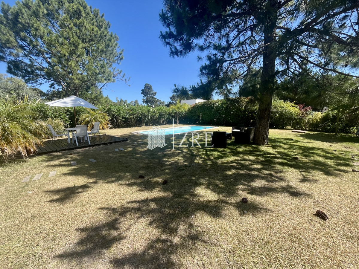 Casa ID.499 - Venta casa de dos plantas en Le Residence 