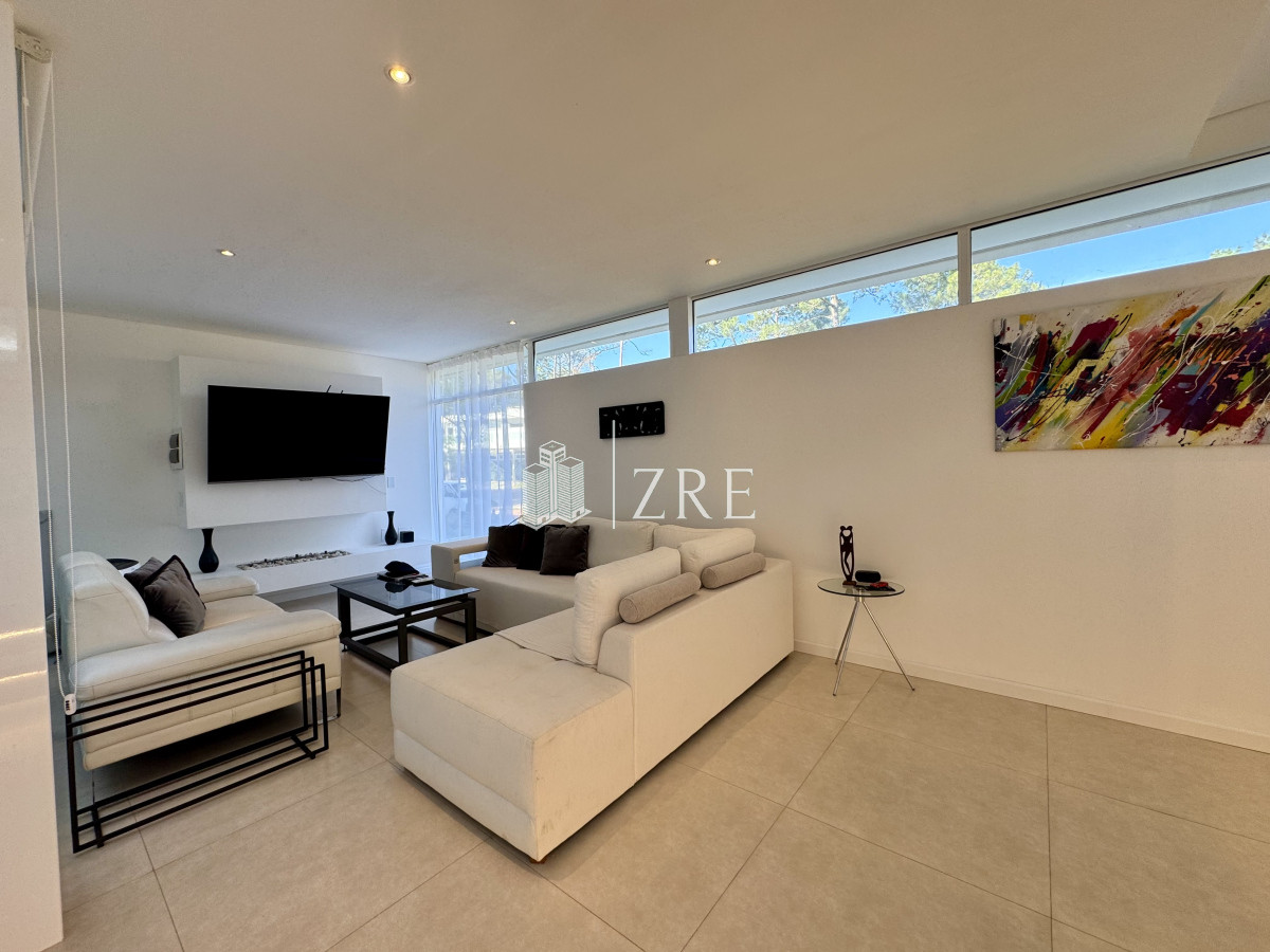 Casa ID.555 - Venta de casa 4 dormitorios en Green Park, Punta Ballena.