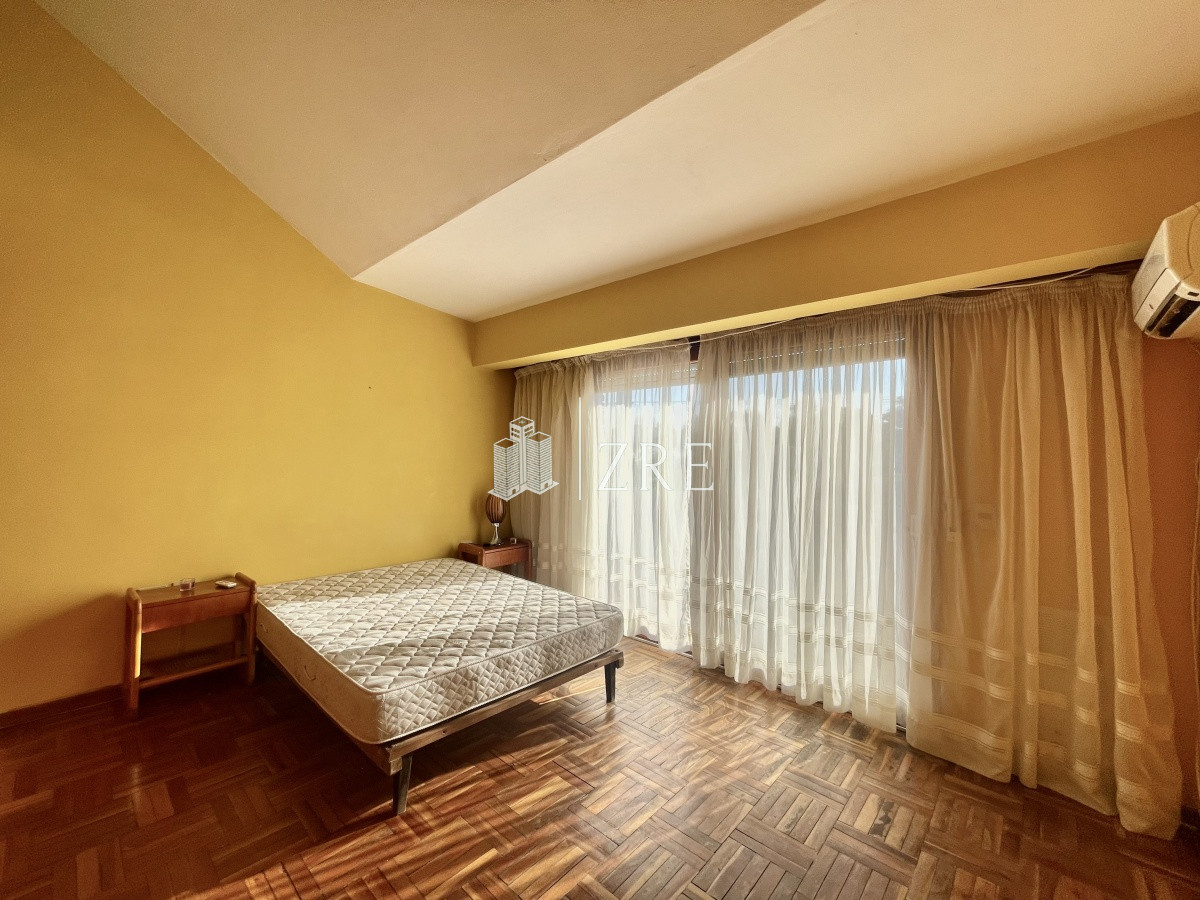 Casa ID.231 - Venta casa 4 dormitorios playa mansa Punta del Este