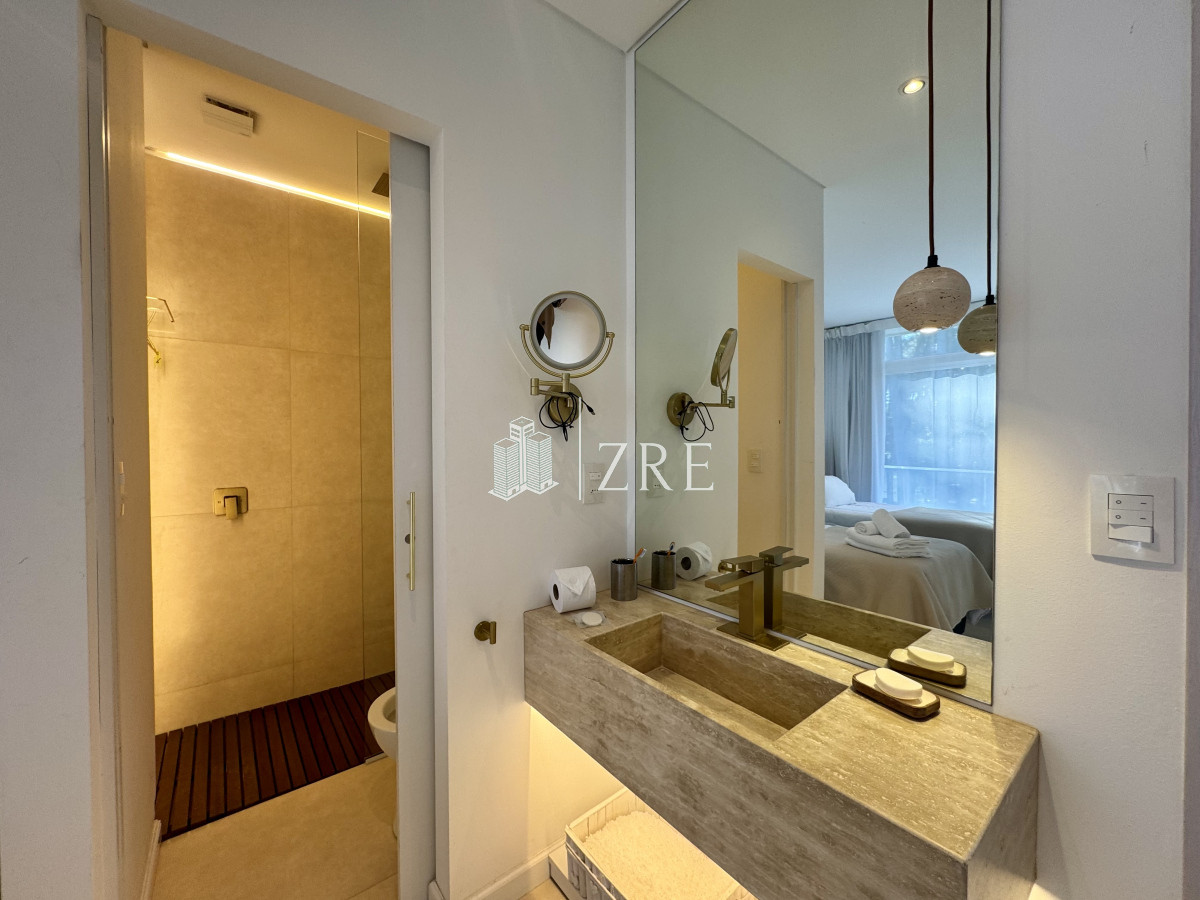 Casa ID.555 - Venta de casa 4 dormitorios en Green Park, Punta Ballena.