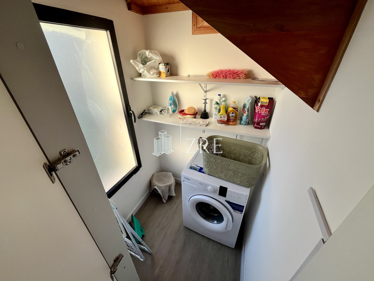 Casa ID.592 - Venta casa frente al mar con piscina 