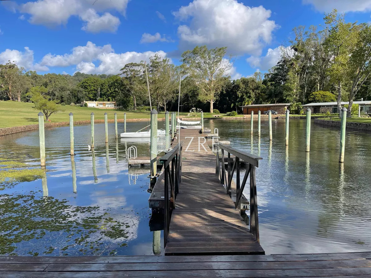 Casa ID.643 - Venta casa cuatro dormitorios. Laguna del Sauce, Punta Ballena.