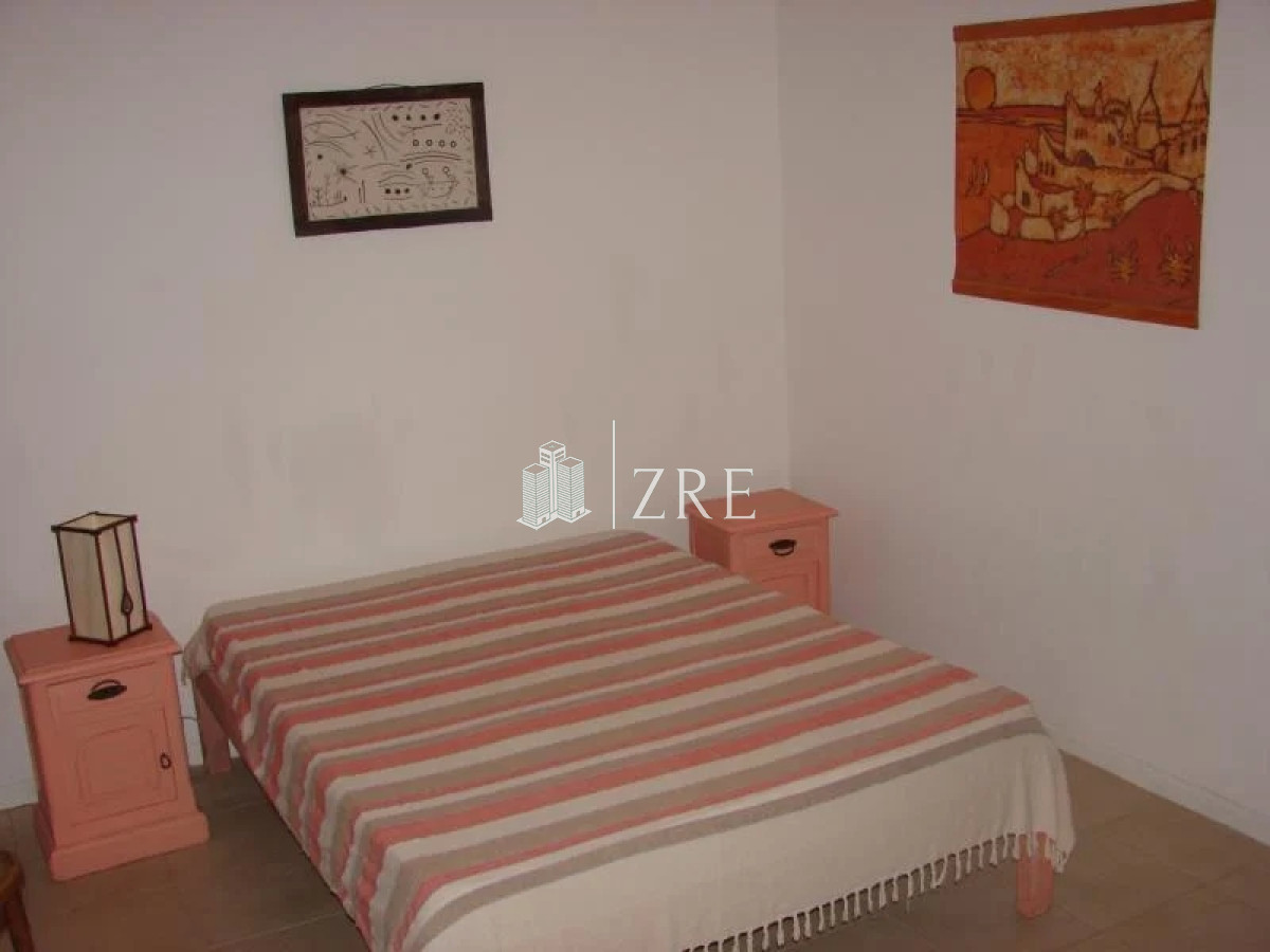 Casa ID.213 - Venta casa 5 dormitorios primera linea playa mansa Punta del Este 