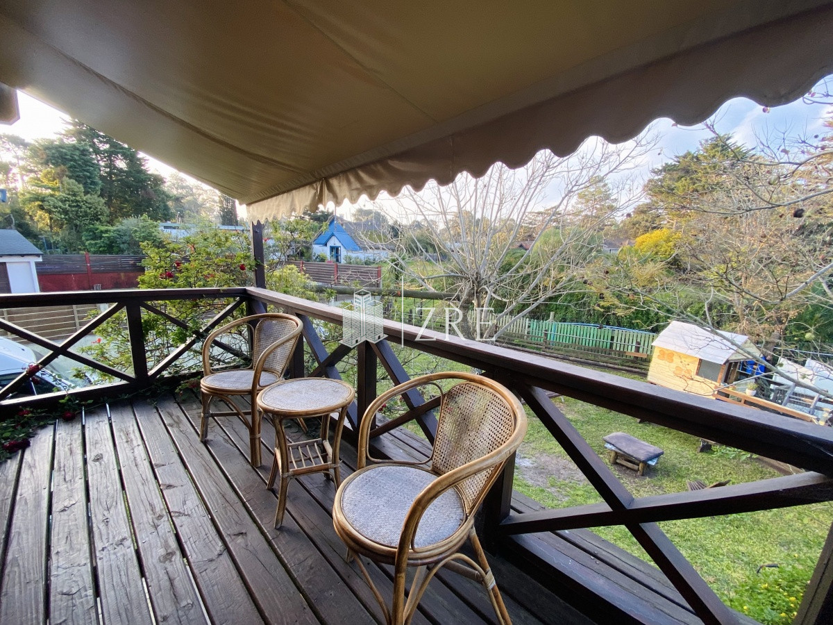 Casa ID.301 - Venta casa 3 dormitorios. Pinares Punta del Este. 