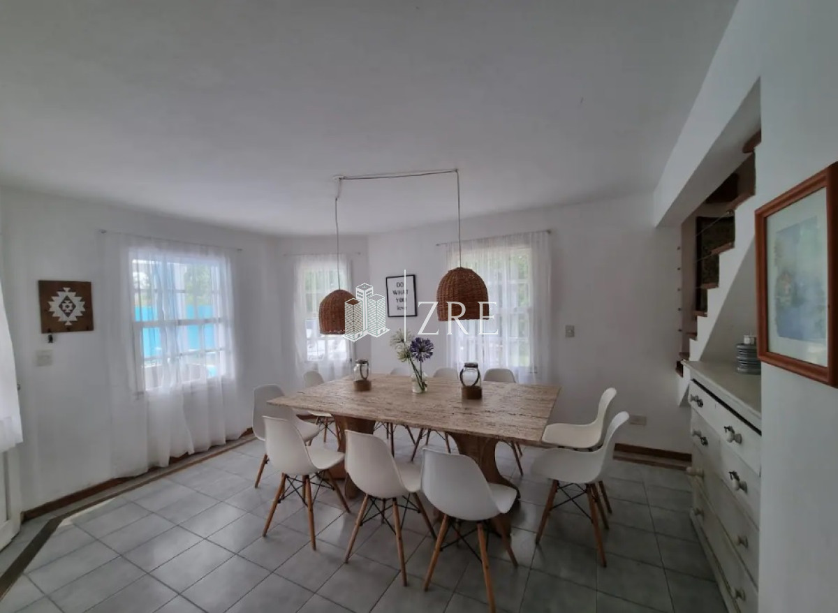 Casa ID.198 - Casa en venta 4 dormitorios La Barra