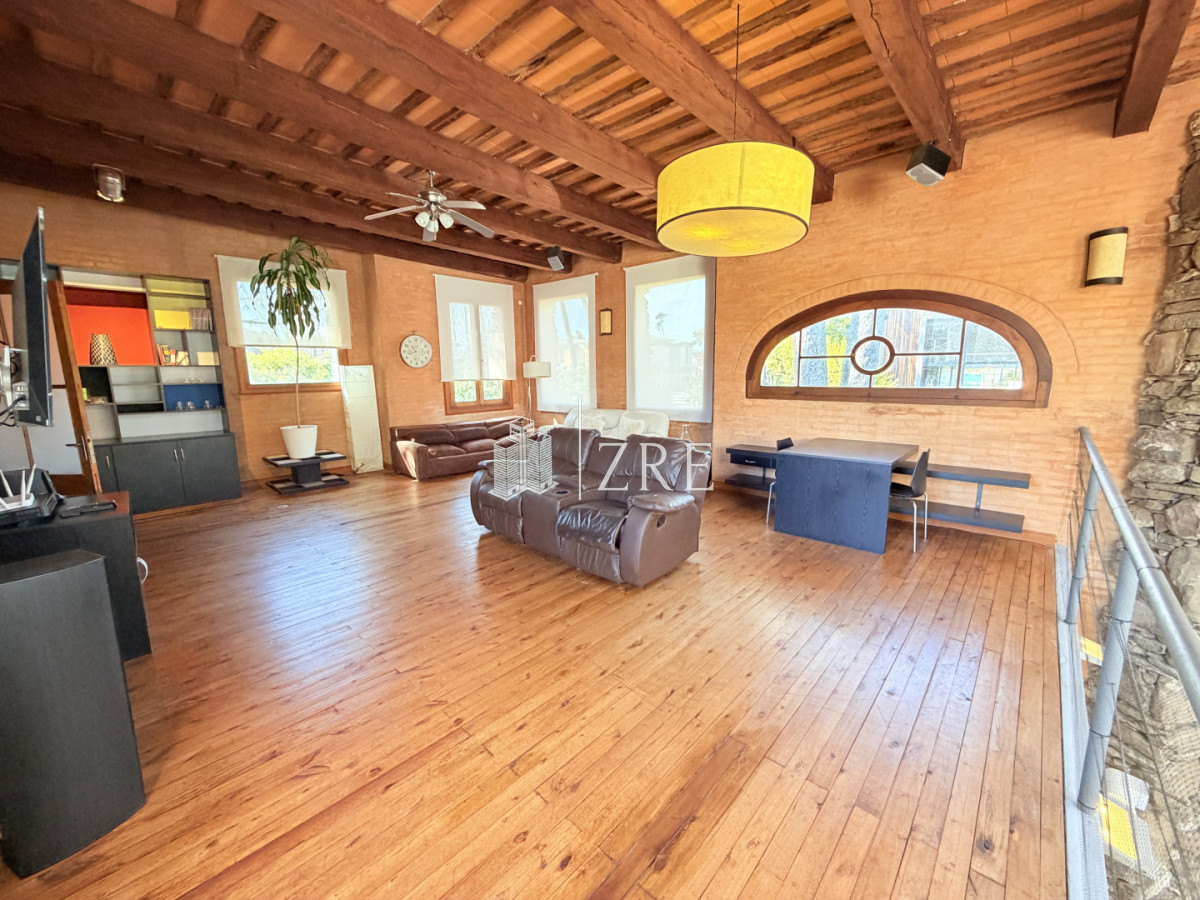 Casa ID.793 - Venta casa en  Barrio Privado La Arbolada Cinco Dormitorios Pisicina