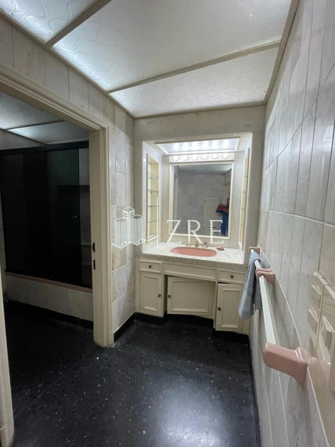 Casa ID.213 - Venta casa 5 dormitorios primera linea playa mansa Punta del Este 