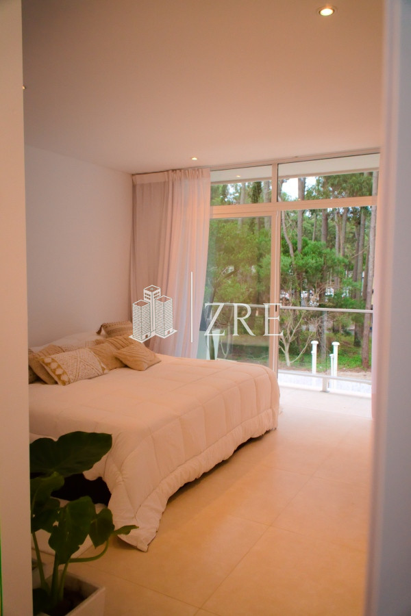 Casa ID.765 - Venta de casa 4 dormitorios