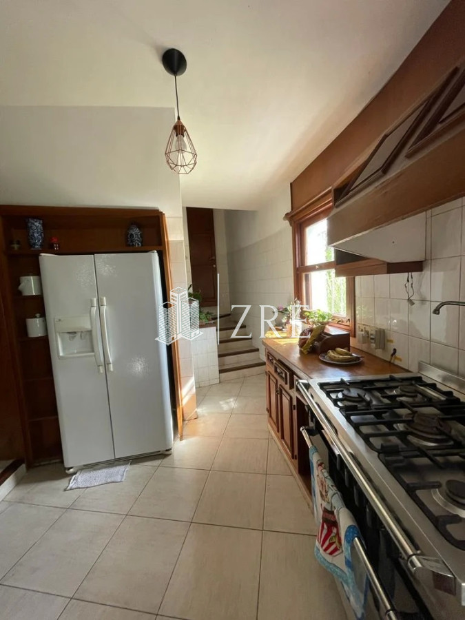 Casa ID.213 - Venta casa 5 dormitorios primera linea playa mansa Punta del Este 