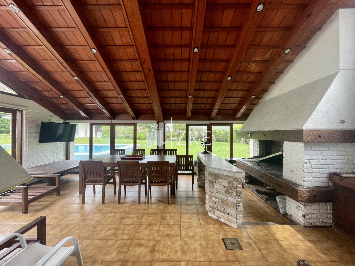 Casa ID.466 - Venta casa 8 dormitorios Punta del Este