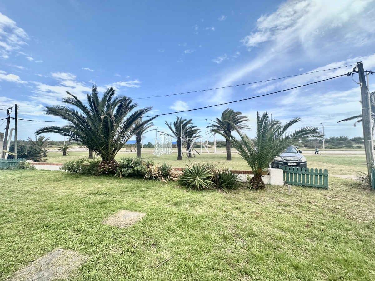 Casa ID.798 - Venta casa 7 dormitorios. Playa brava, Punta del Este