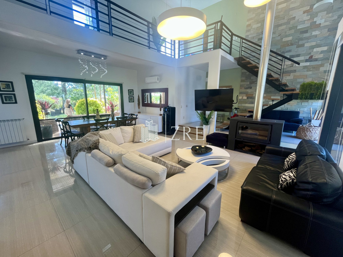 Casa ID.499 - Venta casa de dos plantas en Le Residence 