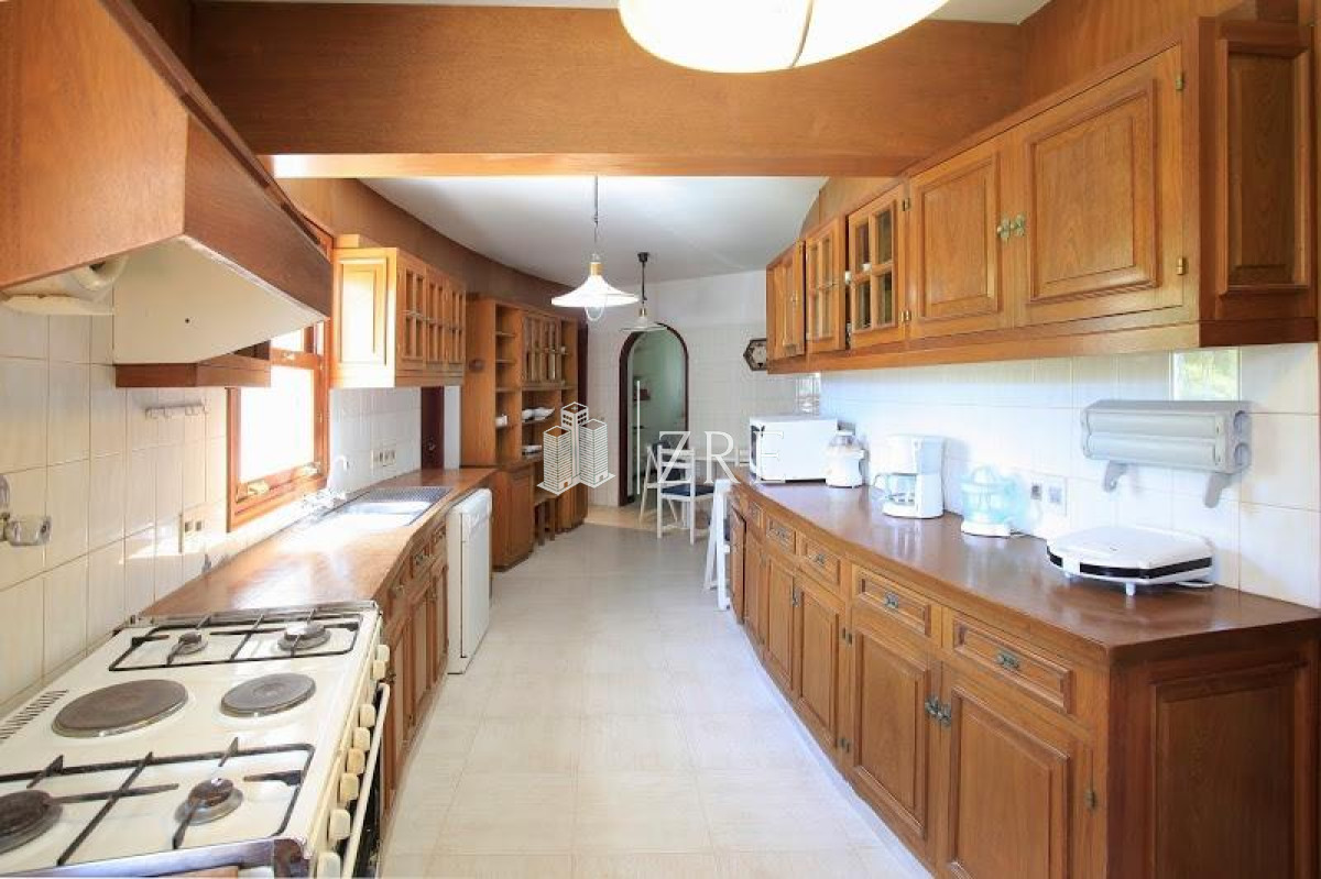 Casa ID.213 - Venta casa 5 dormitorios primera linea playa mansa Punta del Este 