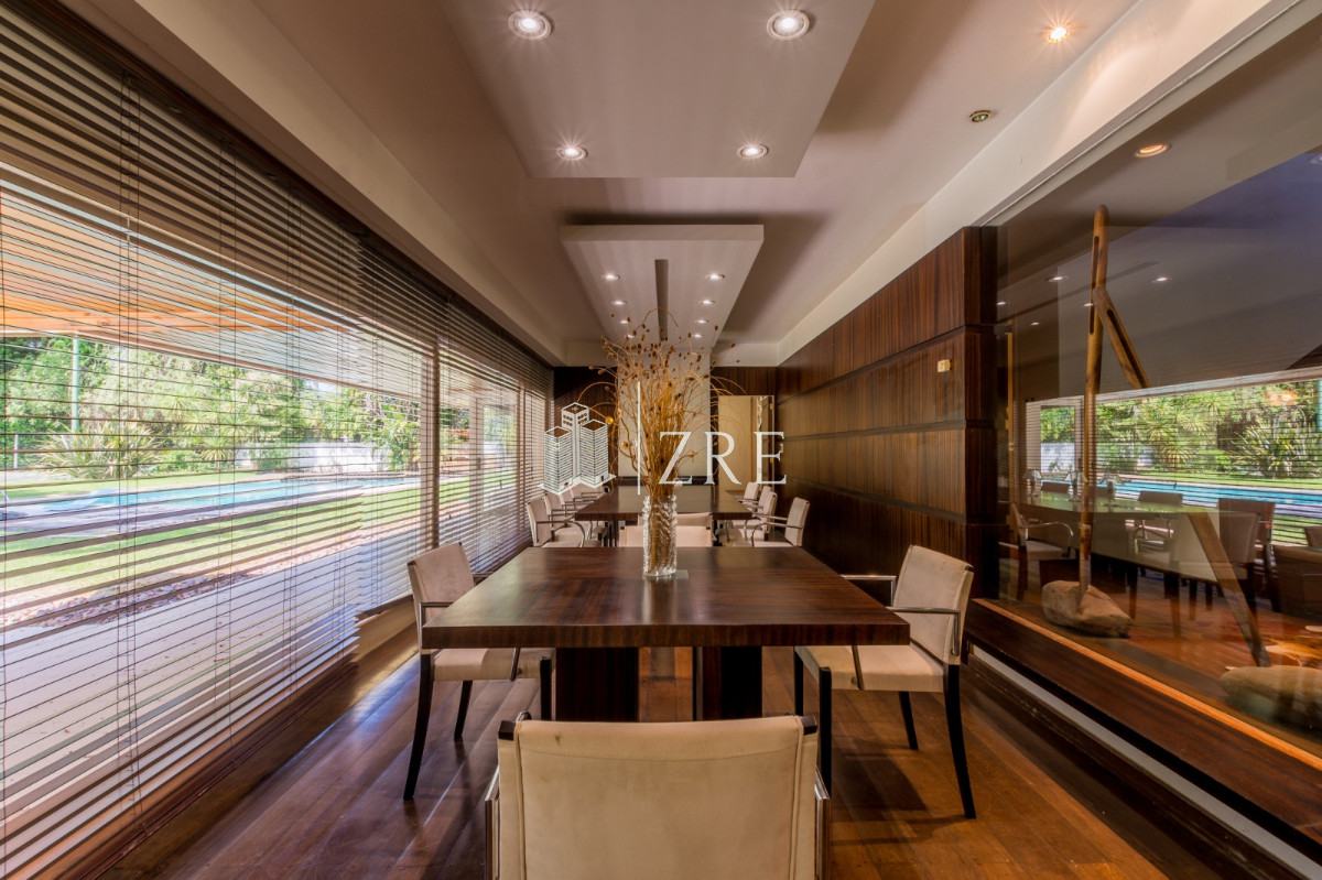 Casa ID.508 - Venta residencia en Playa Mansa Punta del Este