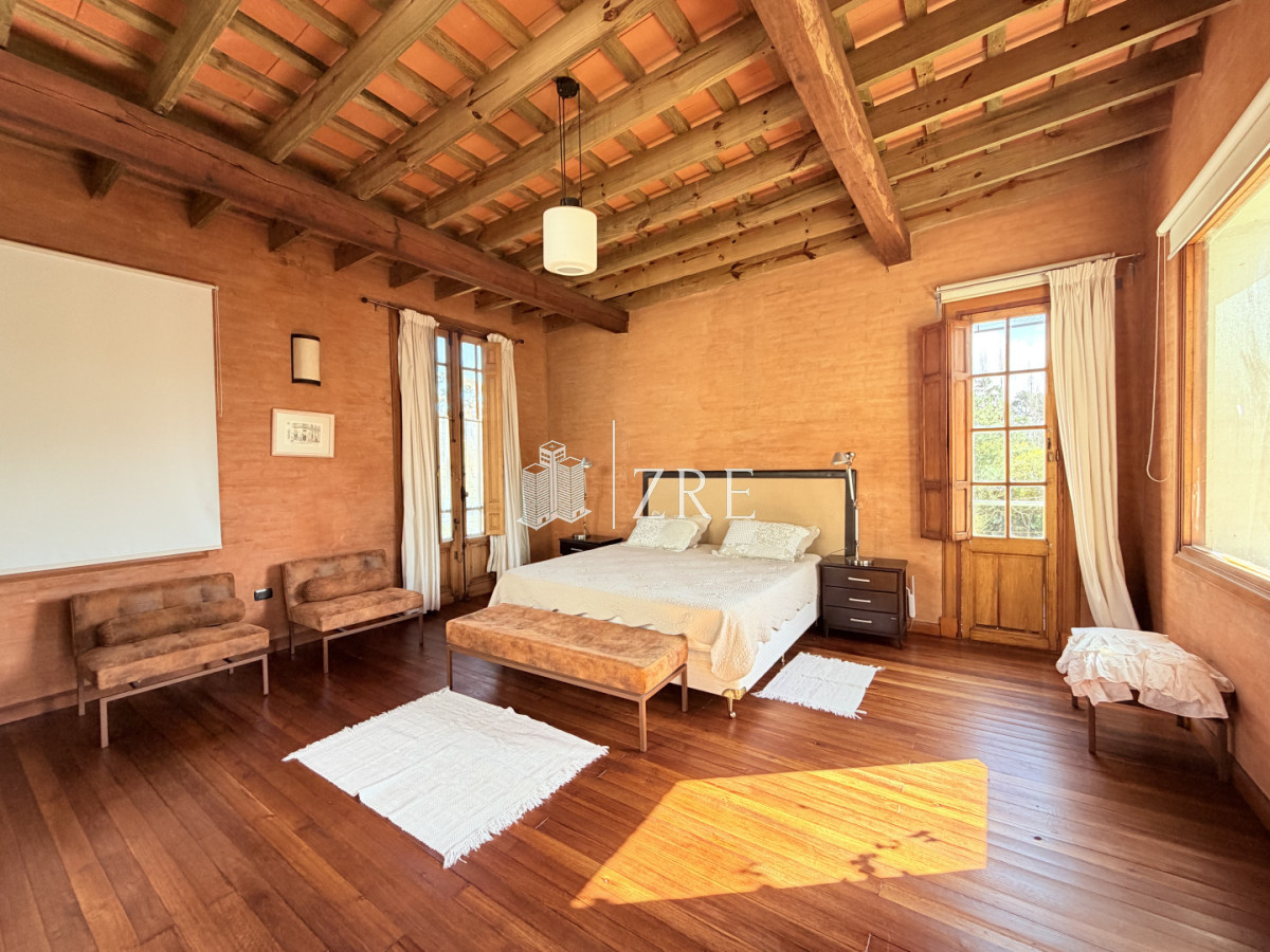 Casa ID.793 - Venta casa en  Barrio Privado La Arbolada Cinco Dormitorios Pisicina