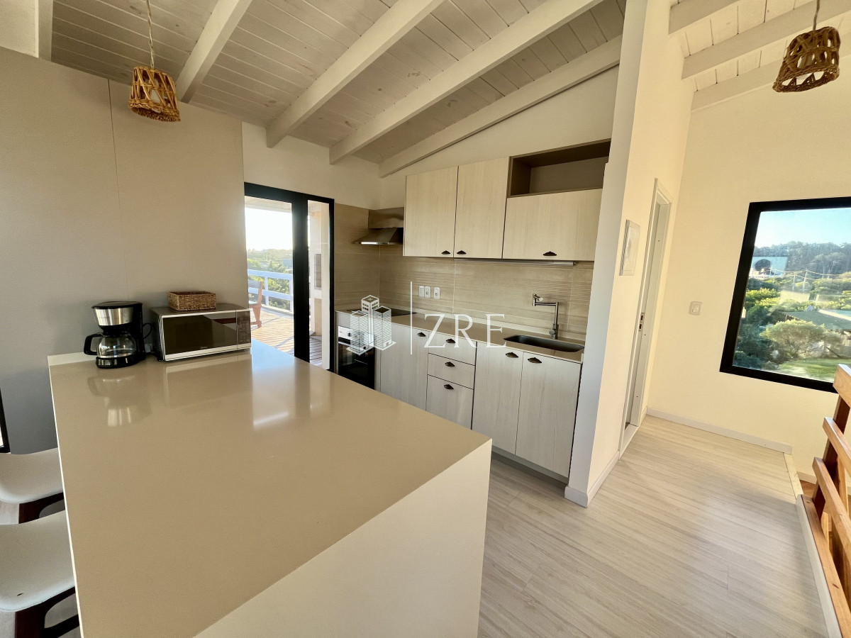 Casa ID.592 - Venta casa frente al mar con piscina 