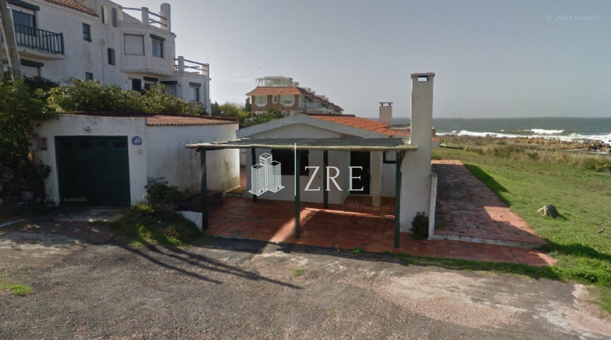 Casa ID.218 - Venta casa 4 dormitorios primera línea Montoya, La Barra