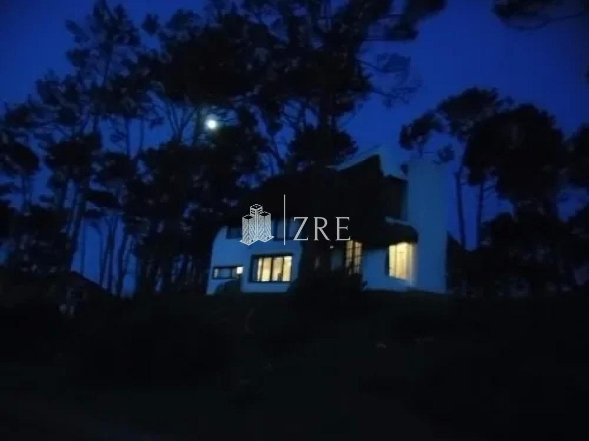 Casa ID.384 - Alquiler anual, imperdible punto, excelentes vistas!!!