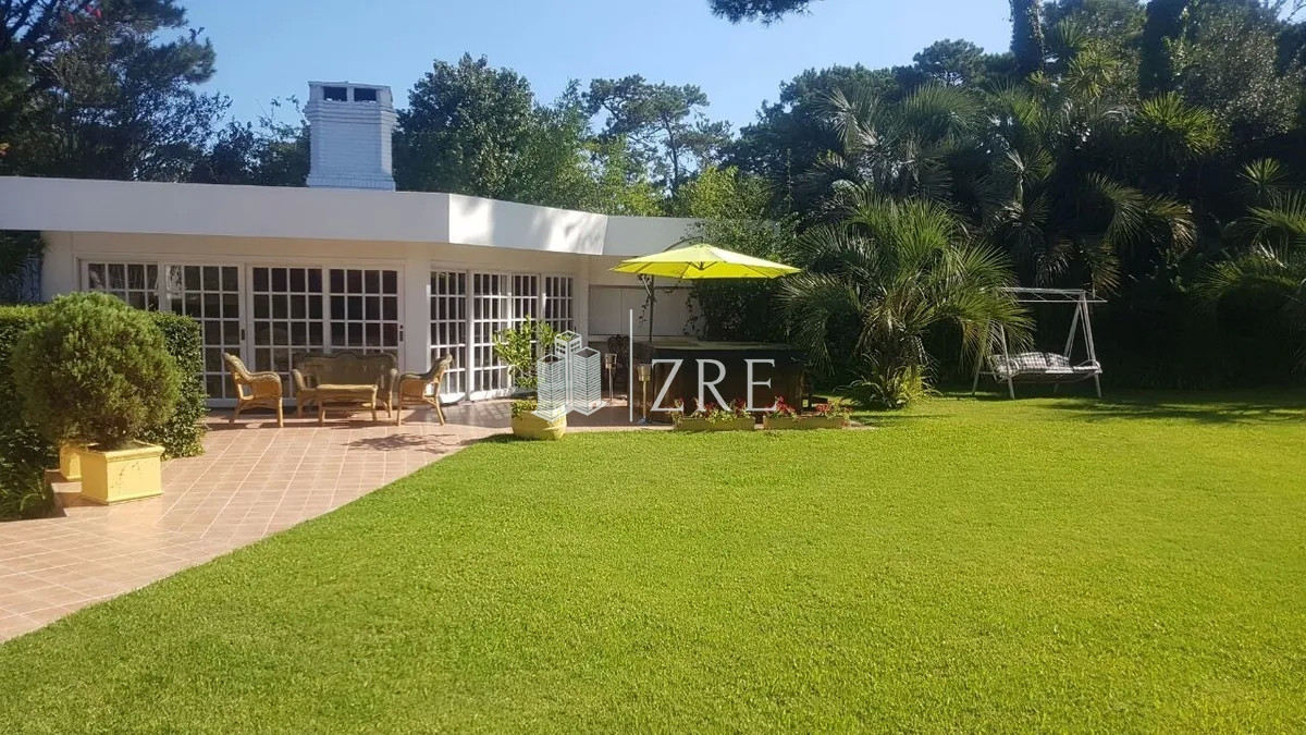 Casa ID.493 - Venta  mansion en zona Cantegril!