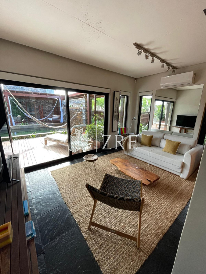 Casa ID.1349 - Alquiler casa 4 dormitorios Punta Piedras, Manantiales. 