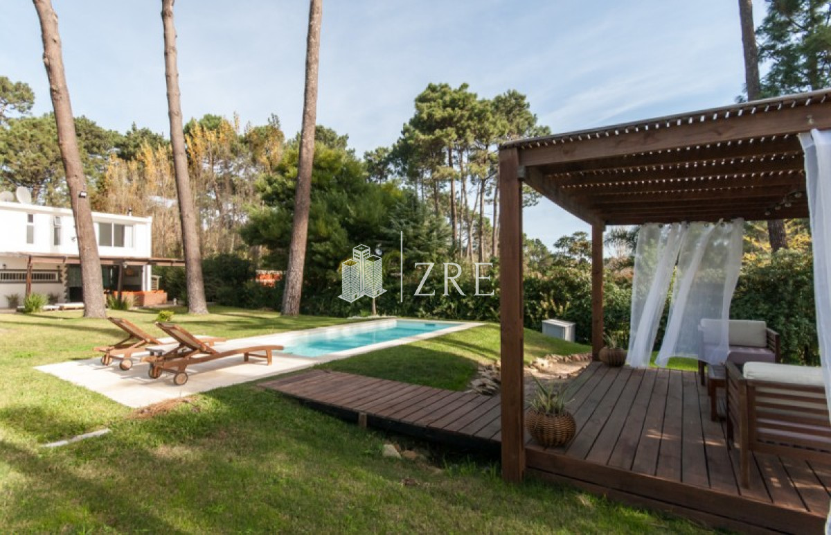 Casa ID.720 - Venta y alquiler espectacular casa en Parque Burnett, Maldonado