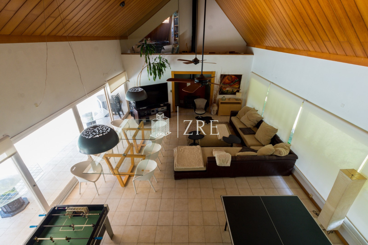 Casa ID.508 - Venta residencia en Playa Mansa Punta del Este