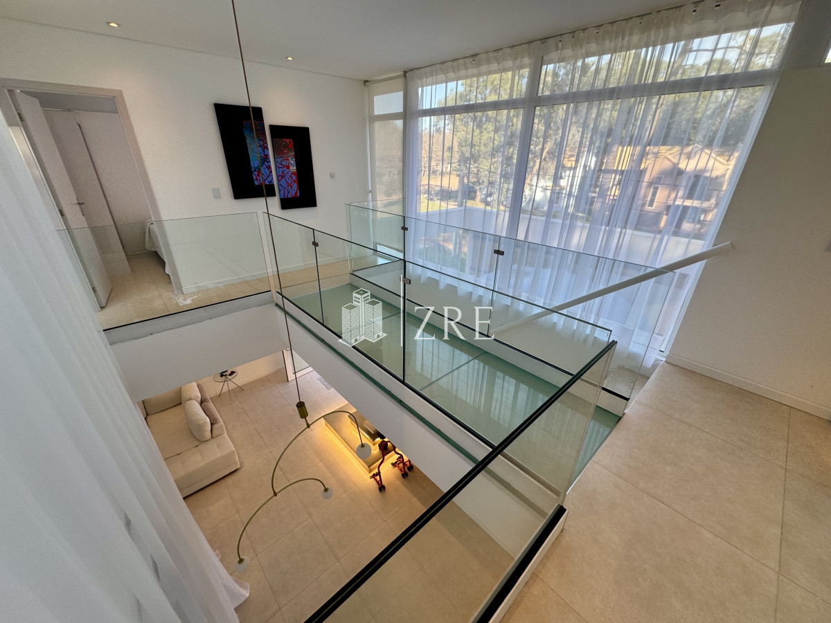 Casa ID.555 - Venta de casa 4 dormitorios en Green Park, Punta Ballena.