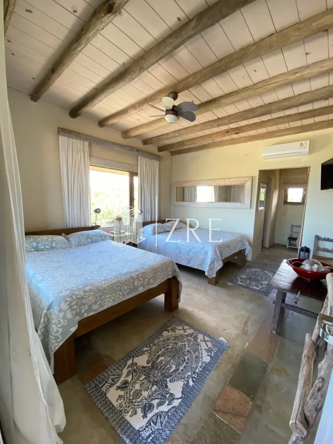 Casa ID.192 - Casa en venta 7 dormitorios Punta Piedras