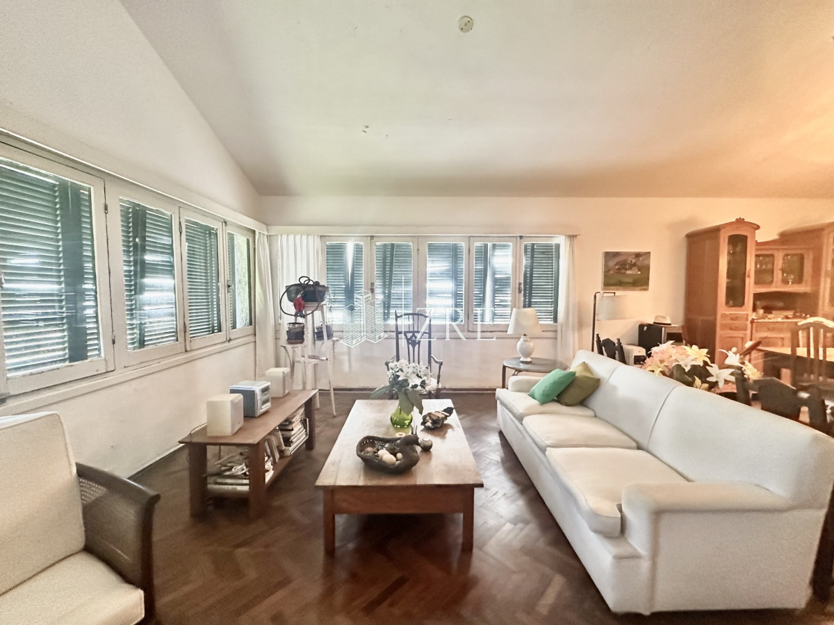 Casa ID.798 - Venta casa 7 dormitorios. Playa brava, Punta del Este