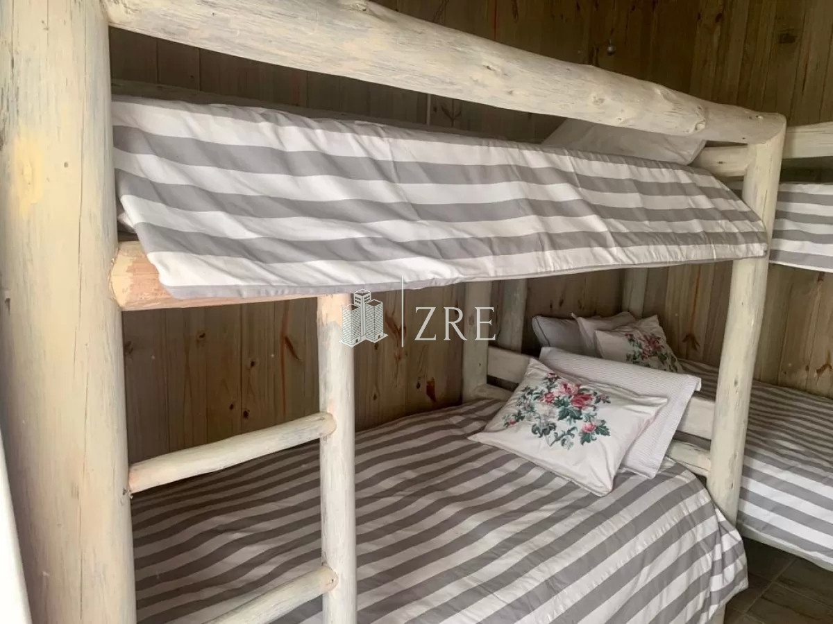 Casa ID.192 - Casa en venta 7 dormitorios Punta Piedras