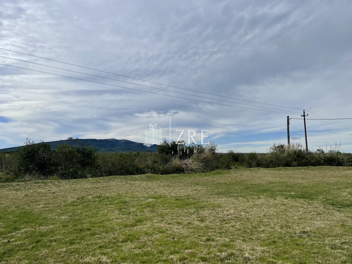 Casa ID.203 - Venta casa - 4 dormitorios. Piriapolis - Bella Vista 